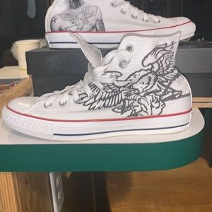 Women’s Converse size 10